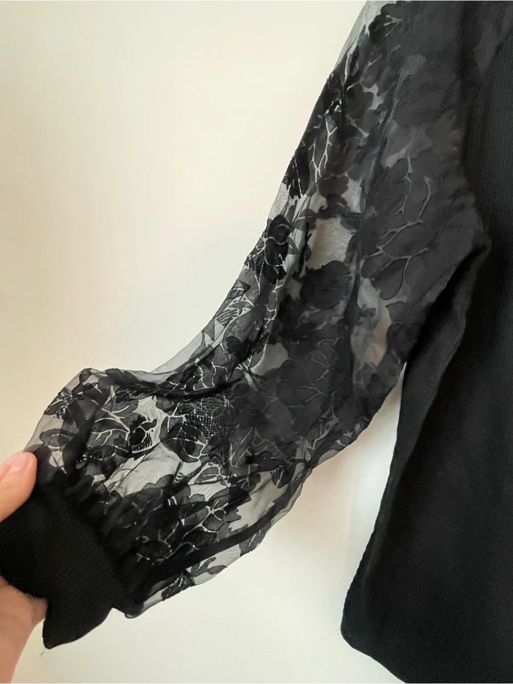 Southern Grace Black Lace Balloon Sleeve Sweatshirt